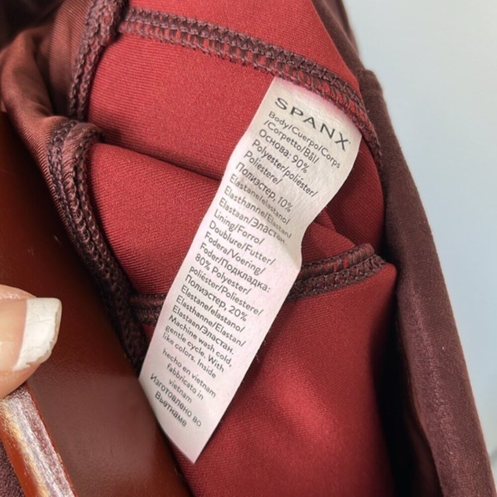SPANX Suede Legging Wine color size Large Petite Women’s‎ clothing - Picture 8 of 12